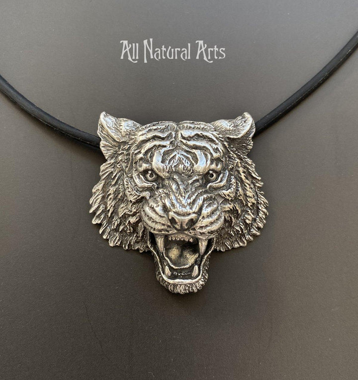 Realistic Silver Tiger Pendant - Symbol of strength and courage
